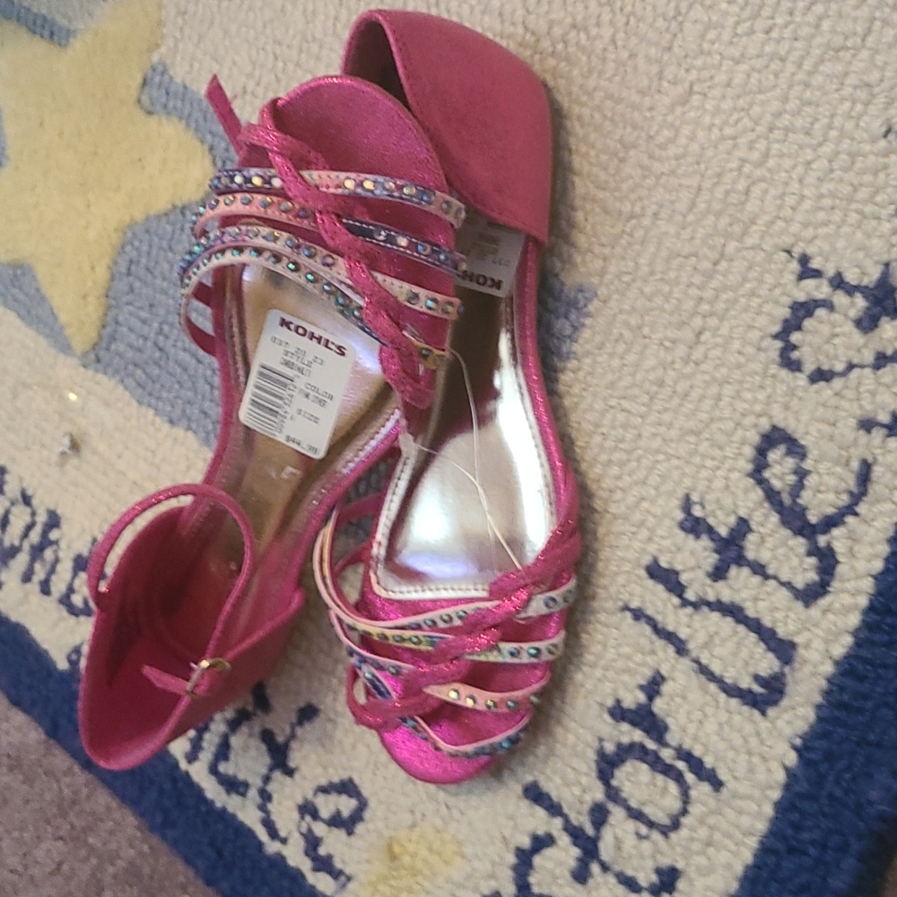 Kids sandals
